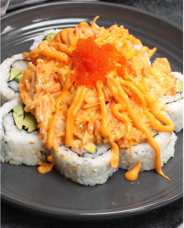 Volcano Sushi (10 pcs)